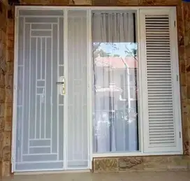 Pintu anti nyamuk/kasa nyamuk