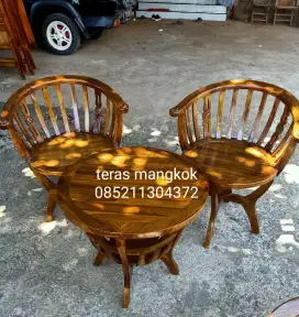 Kursi teras mangkok