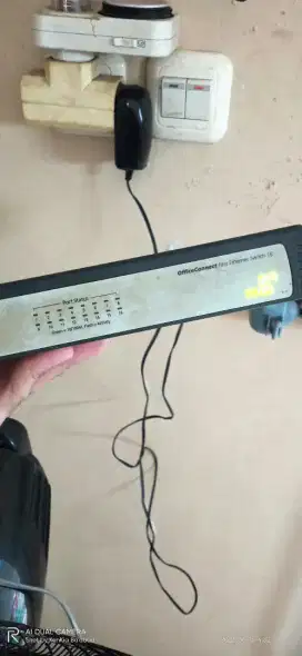 Swicth hub 16 port merk 3com.