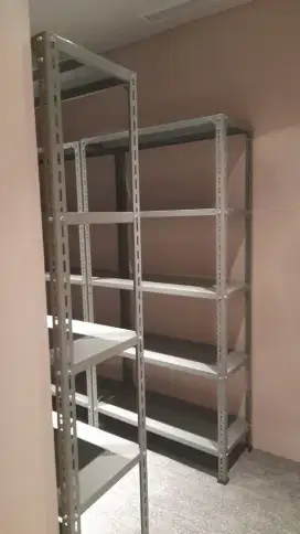Rak display besi siku