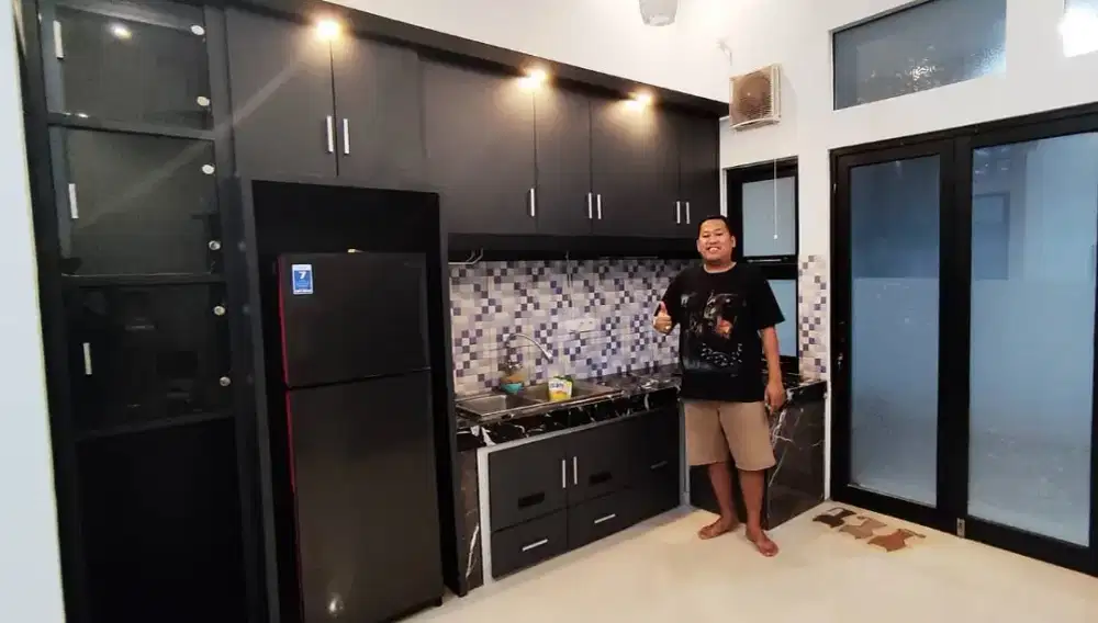 Kitchen Set Kombinasi Warna Hitam