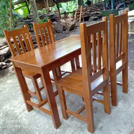 Set meja makan kayu jati