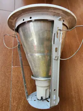 Lampu Downlight.