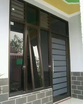 Pintu aluminium bahan tebal awet aneka warna anti rayap amti keropos