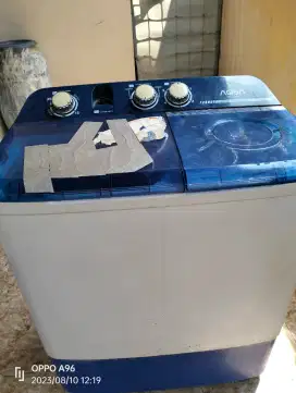 Mesin Cuci Aqua
