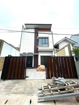 Dijual Cepat Rumah Di Nusaloka BSD
