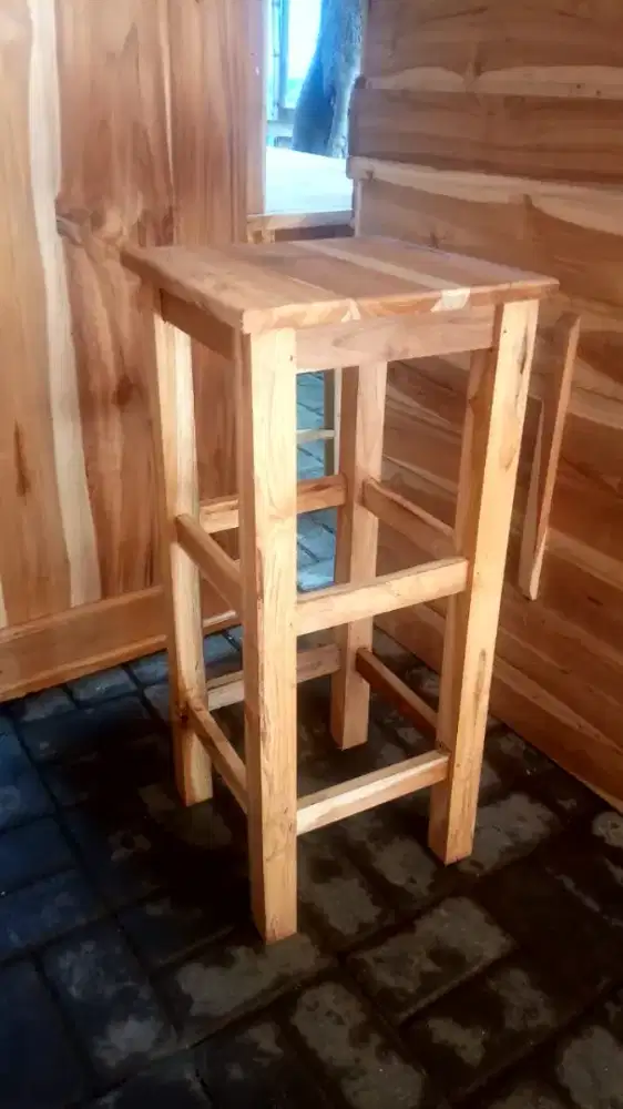 kursi tinggi kira kira 75cm