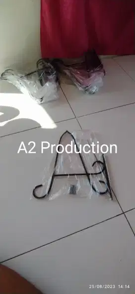 Gantungan inisial A