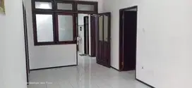 Disewakan Rumah siap huni manyar rejo