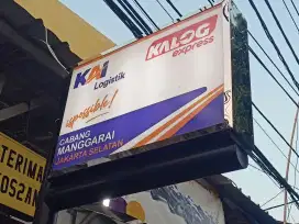 Billboard huruf timbul reklame neonbox papan nama