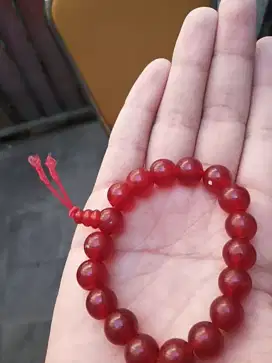 Gelang giok kesehatan merah