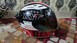 Helm KYT RC7 kondisi 90% mantap