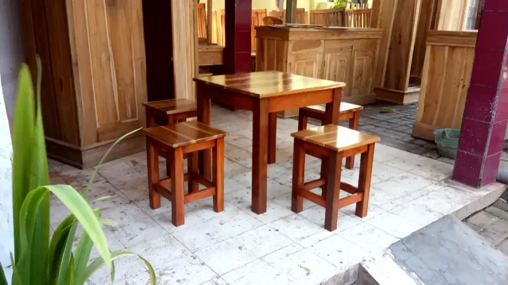 kursi cafe dan meja