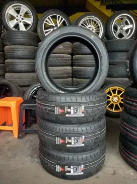 Ban bridgestone potenza 225 45 18
