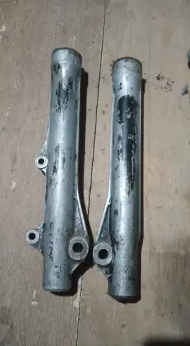 tabung skok Supra 125 orisinil