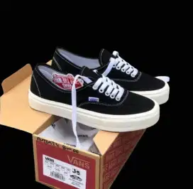 VANS AUTHETIK BLACK WHITE