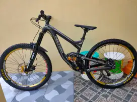 Polygon collosus dhx 27.5