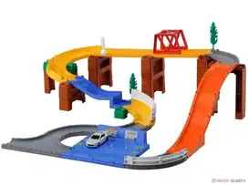 TOMICA Tomica-System 3WAY Jump Road Set (Dapat mobil putih saja )