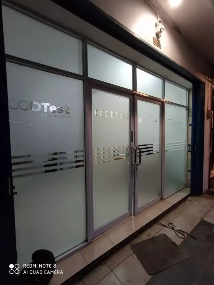 Kaca film untuk jendela rumah