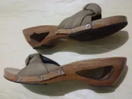 Wedges wanita sendal hak tinggi kondangan kekinian