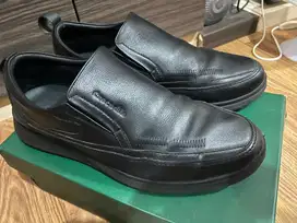 sepatu pantofel pria merk crocodile size 42 full kulit asli