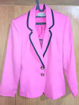 Jas Blazer size M pink dengan daleman