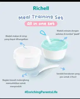 Meal Training Set Richell ( 1 cup makan + 1 cup minum, tanpa Sendok)