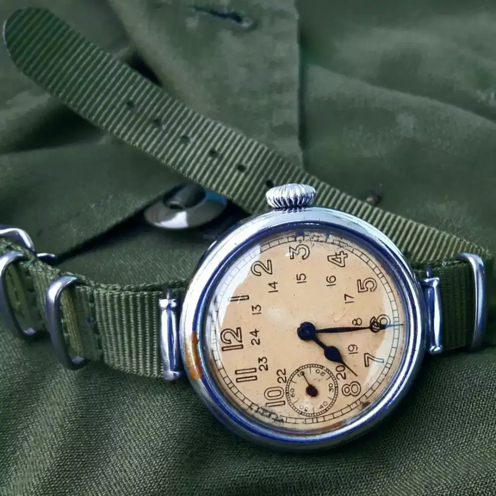WW2 Kirova Soviet military watch hamilton seiko vespa tv antik vintage