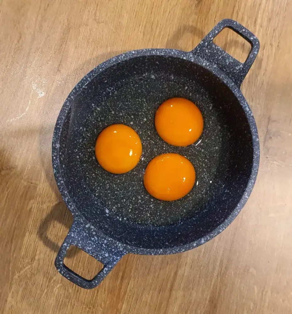 Dicari pekerja utk bersih2 ( perempuan)