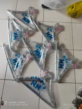 Hanger besi kawat