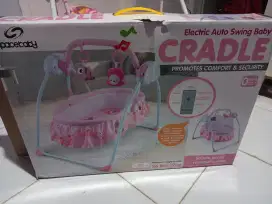 CRADLE SPACEBABY AUTO SWING