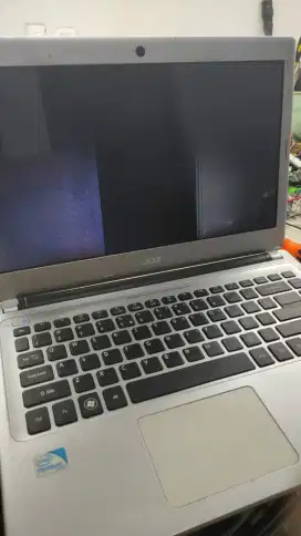 Di beli laptop rusak atau mati