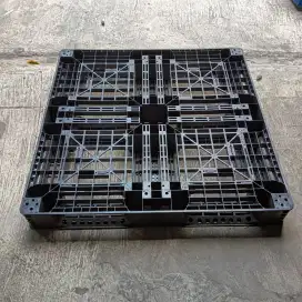 Palet plastik 114x114x14cm || pallet plastic second
