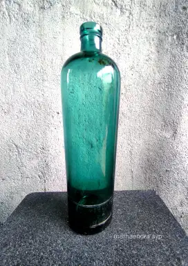 Botol kuno jadul antik vintage era hindia Belanda