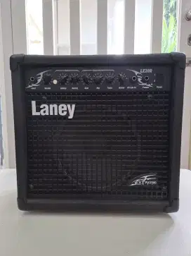 Amplifier Gitar Laney LX20R