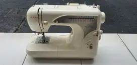 Mesin Jahit Portable Singer 2662 (Like New)