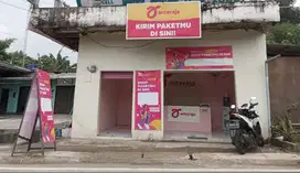 DisewaKios Strategis 2 muka sebelah Alfamart jalur angkot diBogor