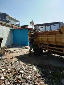 Jasa buang gragal,sampah,tanah