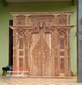 Pintu gebyok ukir