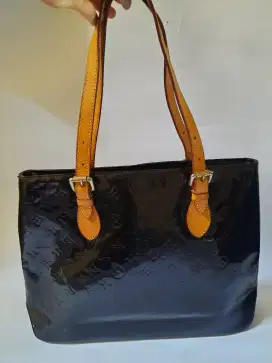 Louis vuitton metis sholder bag