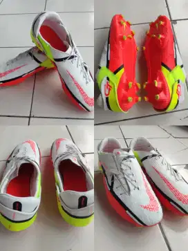 Sepatu Bola Nike Phantom GT 2