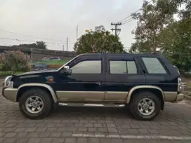 Dijual Nissan Terano kingsroad
