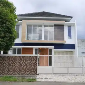 BARU GRESS 2 LANTAI RUMAH BUKIT PALMA 3M AN