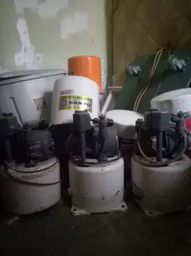 Trima beli elektronik bekas kantor rusak