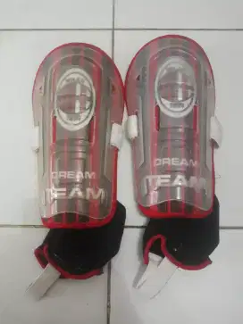 Dekker Sepak Bola