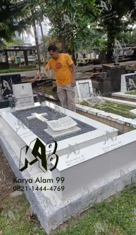 Bangunan makam kristen full granite