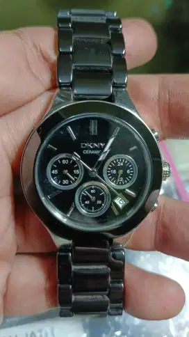 Jam tangan wanita DKNY CERAMIC mulus