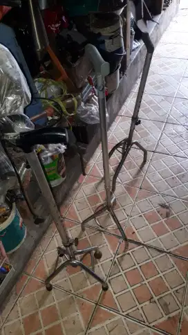 Slhkn plh slh 1 dr tongkat khusus utk ortu yg sdg terapi jln dll murah