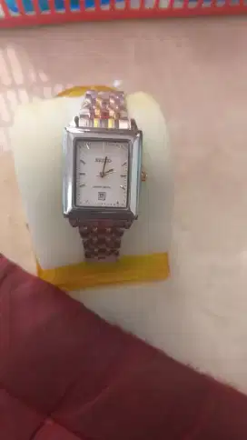 Jam tangan wanita model analog dgn gelang rantai