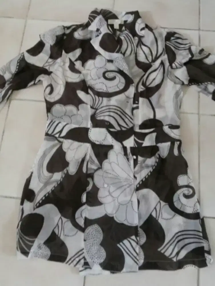 Atasan wanita bunga